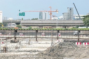 SRT is developing Bang Sue Grand Station. Set to open in 2019, it will be the region's largest railway interchange. Krit Promsaka Na Sakolnakorn